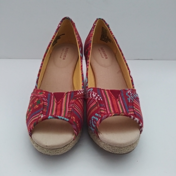 Somoma Aztec print peep toe wedges - Picture 3 of 15